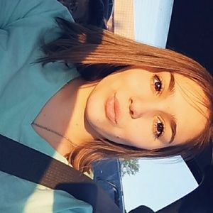 Meet your Posher, Kendra